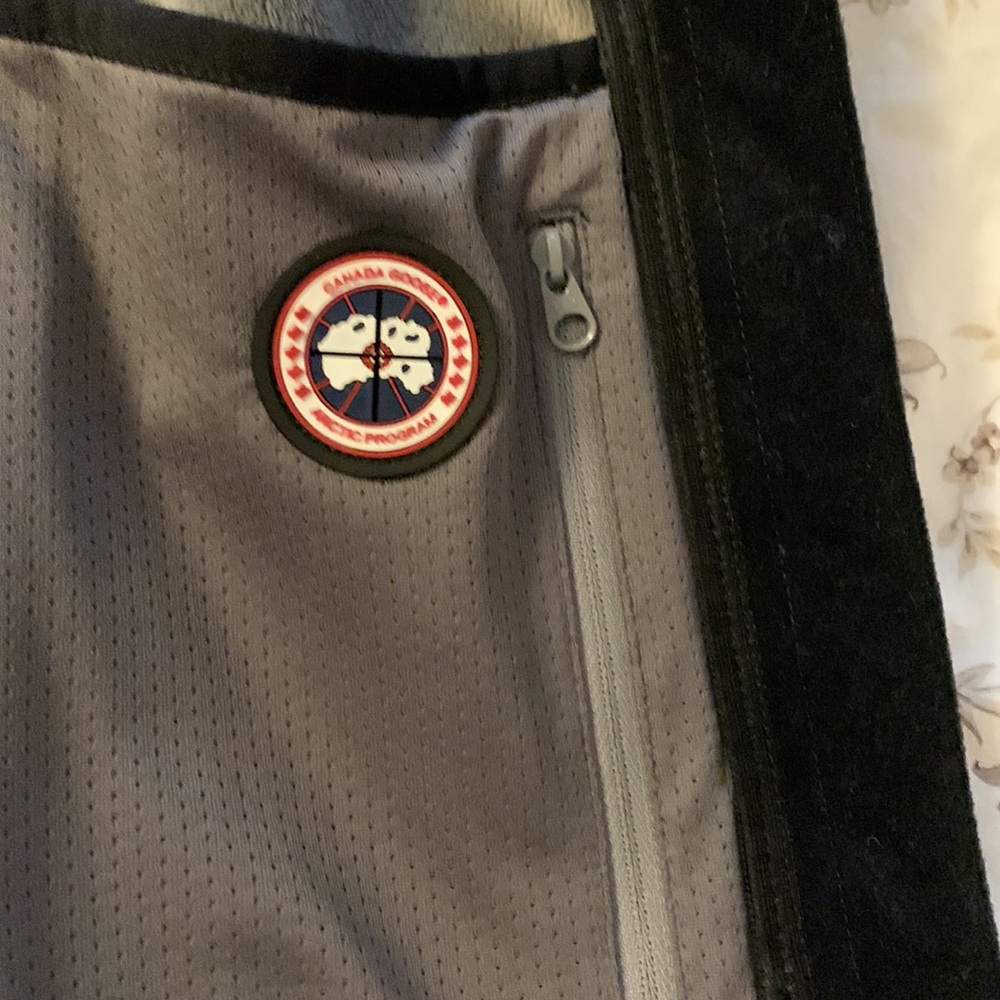 Authentic CANADA GOOSE Jacket BNWT - Picture 6 of 14